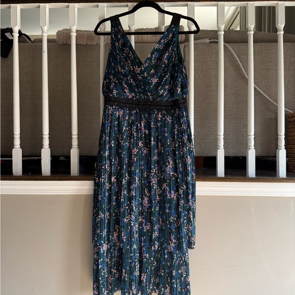 Banana republic NWT SIZE 6P dress